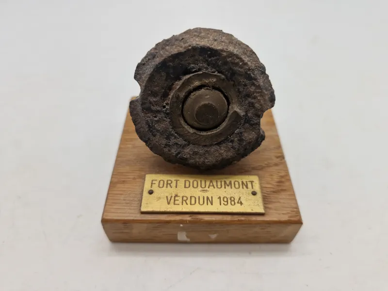 Original granatsplint fra Verdun (WW1)
