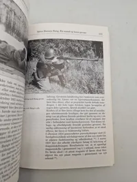Våbenhistoriske aarbøger 1995