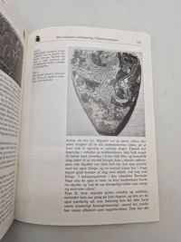 Våbenhistoriske aarbøger 1995