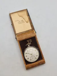 Movado sølv lommeur med mekanisk optræk og æske - brugtpris 4000-5000,-