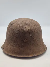 Original jordfunden M/42 hjelm