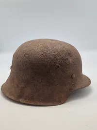 Original jordfunden M/42 hjelm