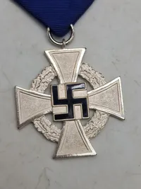 Original medalje “Für Treue Dienst” (25)