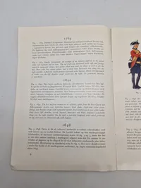 DANSK INFANTERIS UNIFORM OG OPPAKNING
GENNEM DE SIDSTE 200 ÅR
i 12 farvelagte billeder med dansk og engelsk tekst