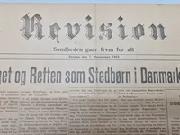 To stk originale eks af avisen revision som var kendt for at hjælpe og støtte tidligere frikorps folk
