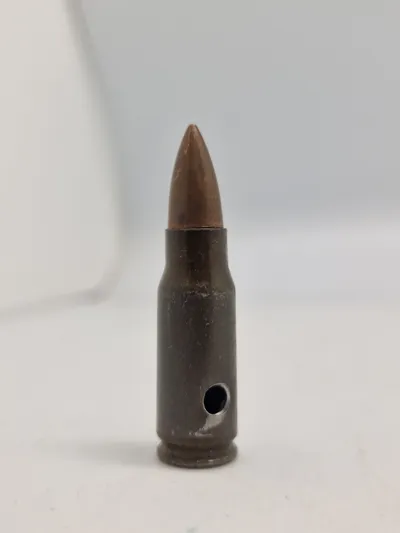 Original 7.92 × 33 mm patron for det tyske STG44