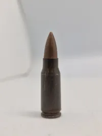 Original 7.92 × 33 mm patron for det tyske STG44