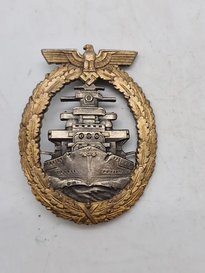 WWII German (Kriegsmarine) HIGH SEAS FLEET WAR BADGE. (Flotten-Kriegsabzeichen), vanvittig postwar