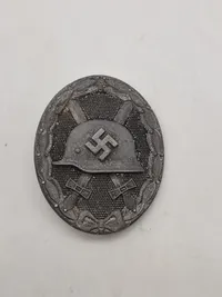 Originalt 
Verwundetenabzeichen in Silber 1939 Funcke & Brünninghaus, Lüdenscheid L/56