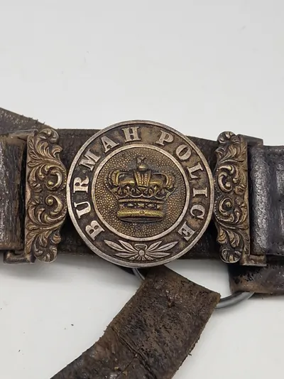 Originalt bælte med skrårem - Burma police