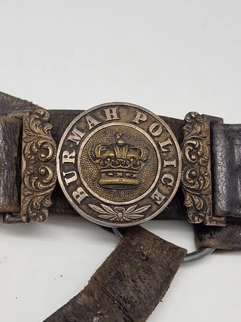 Originalt bælte med skrårem - Burma police