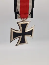 Originalt Eisernes kreuz II.kl Hersteller 13 - Gustav Brehmer Metallwarenfabrik - mint stand