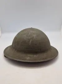 Original engelsk Tommy hjelm me regiments markering, 1940 dateret - ww2