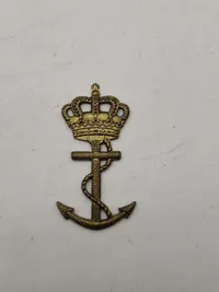Samling regimentsmærker mm
