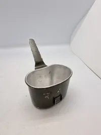 Kogekar og feltflaske