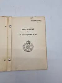 Reglement for let maskingevær m/48