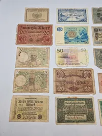 Samling diverse pengesedler