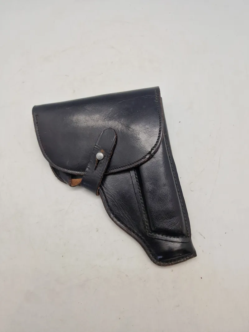 Originalt tysk pistolhylster fra den kolde krig