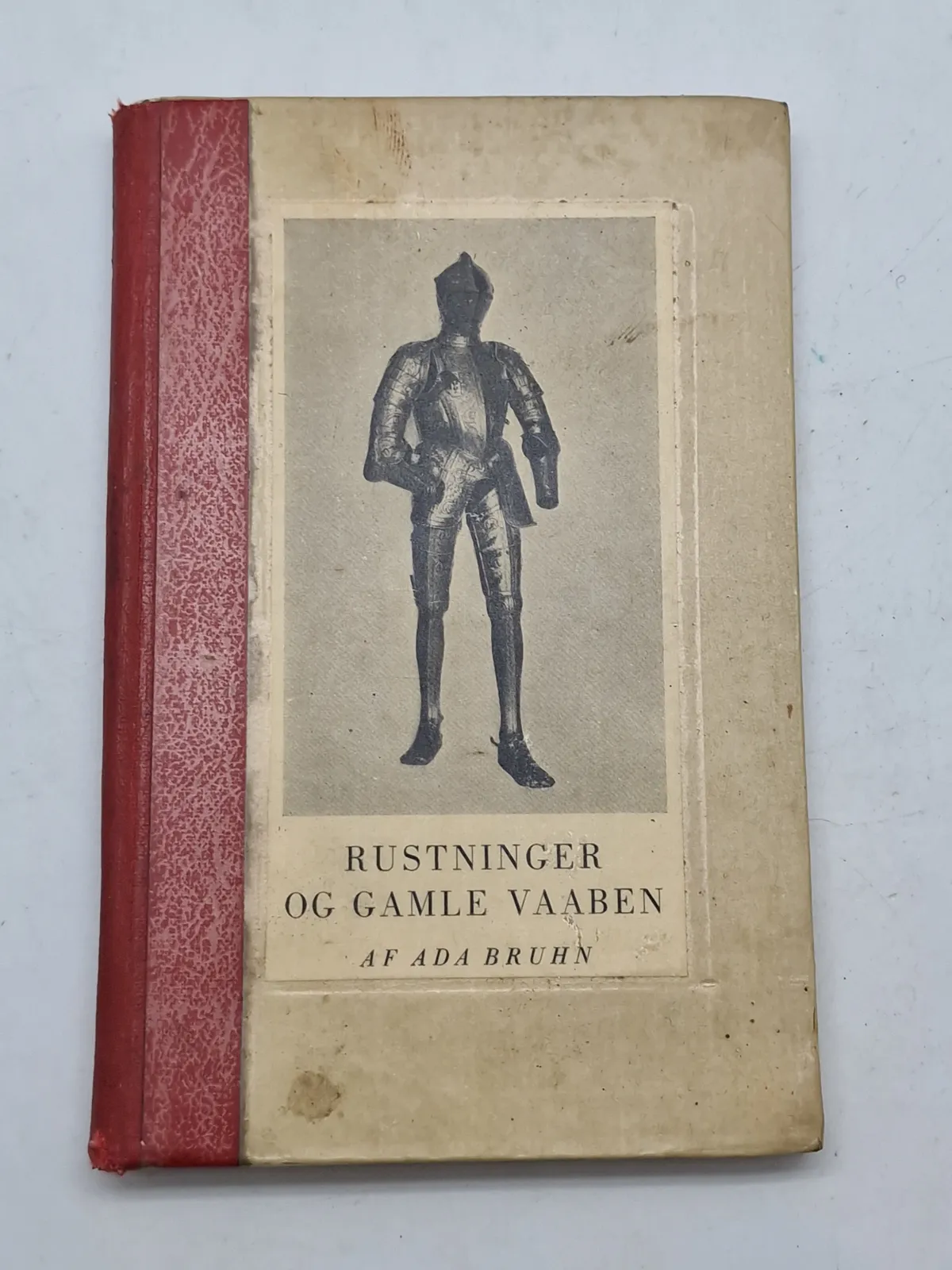 Rustninger og gamle vaaben