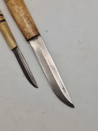 Veludførte finske knive med greb af ben