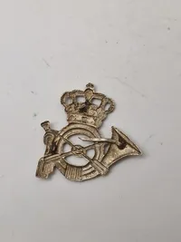 Samling diverse pins og nåle