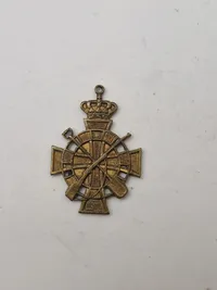 Samling diverse pins og nåle