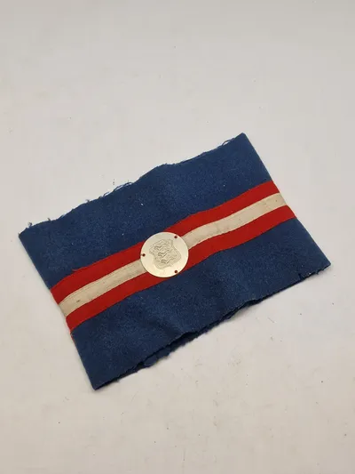 Originalt armbind fra den danske modstandsbevægelse