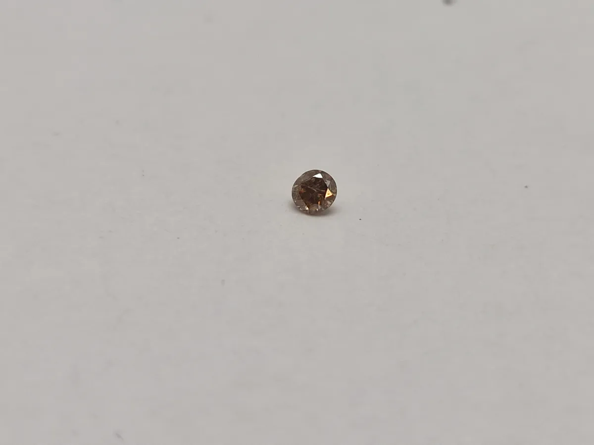 Smuk ægte champagne diamant 0.11 Carat