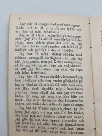 Diverse bøger fra det danske forsvar