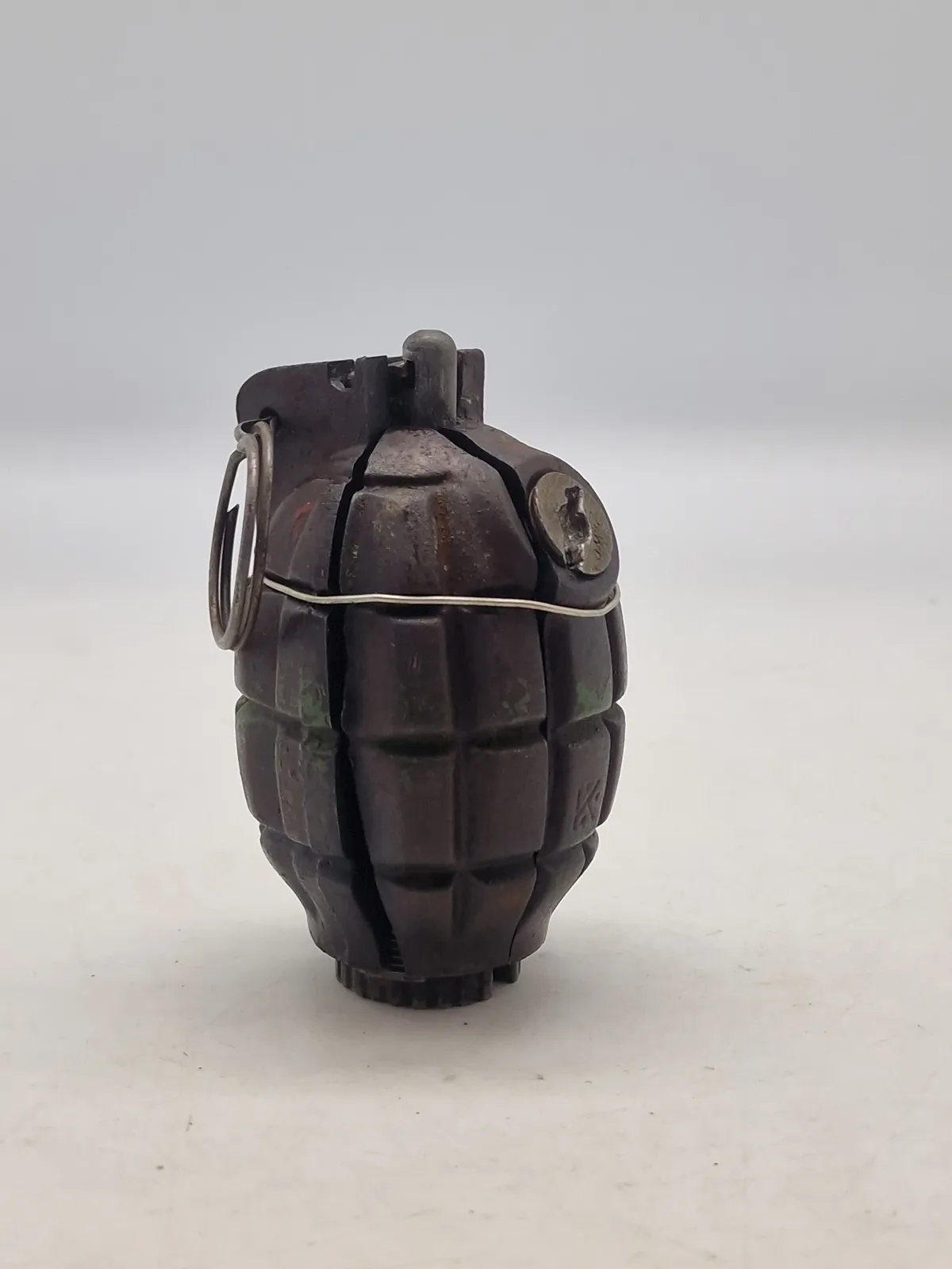 Original engelsk Mills granat, bl.a. nedkastet til modstandsbevægelsen - Deaktiveret jf. gældende dansk lovgivning