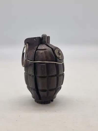 Original engelsk Mills granat, bl.a. nedkastet til modstandsbevægelsen - Deaktiveret jf. gældende dansk lovgivning