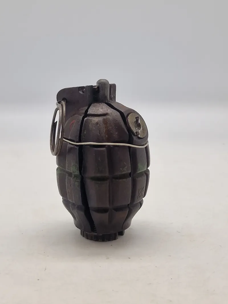 Original engelsk Mills granat, bl.a. nedkastet til modstandsbevægelsen - Deaktiveret jf. gældende dansk lovgivning