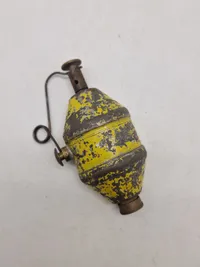 Sjælden original dansk Haandbombe model 1923, til øvelseskast og undervisningsbrug. Typen ses sjældent til salg
