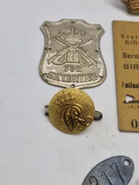 Lot diverse militaria Livgarden