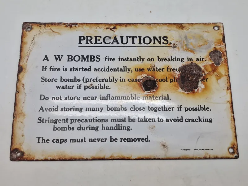 Sjældent originalt Engelsk ww2 emalje skilt med desarmering af bomber