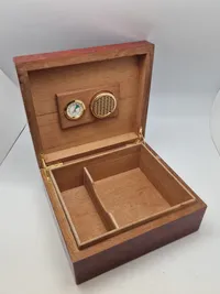 Original Cigar humidor, velfremstillet