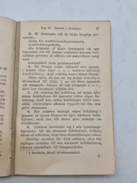 Diverse bøger fra det danske forsvar