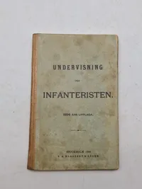 Diverse bøger fra det danske forsvar