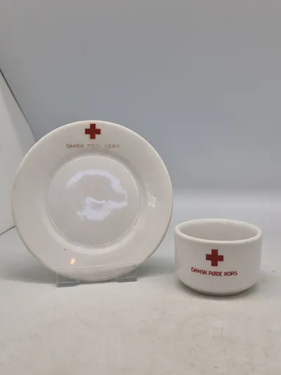 Original kop og tallerken - Dansk Røde Kors