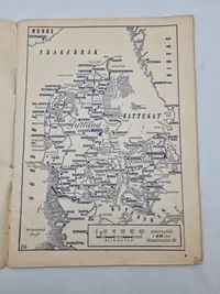 Originalt hæfte - Krigskort fra hele verden - 1945