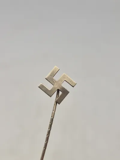 Original dansk nazistisk sympatisørnål
