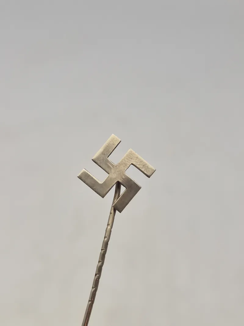 Original dansk nazistisk sympatisørnål