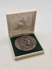 Danmarks medaljen 1976 med æske
