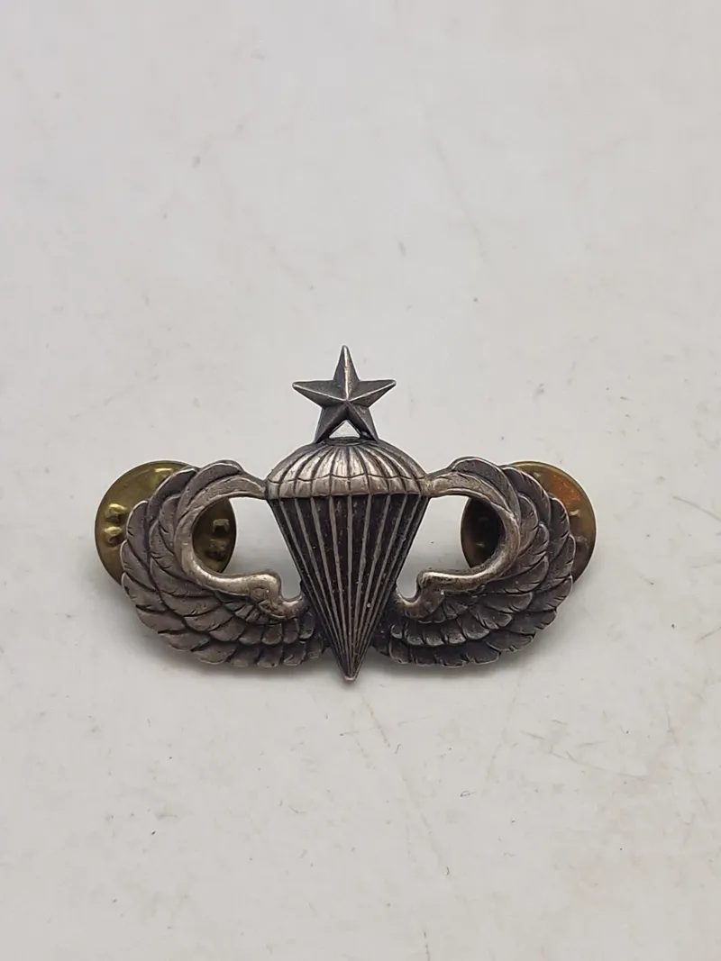 Original amerikansk faldskærmsvinge fra ww2 af sterlingsølv