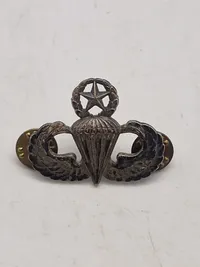 Original US Airborne master jump wing