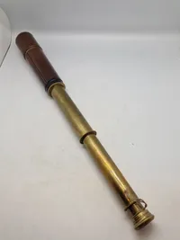 Original stor Marinekikkert klar i optik