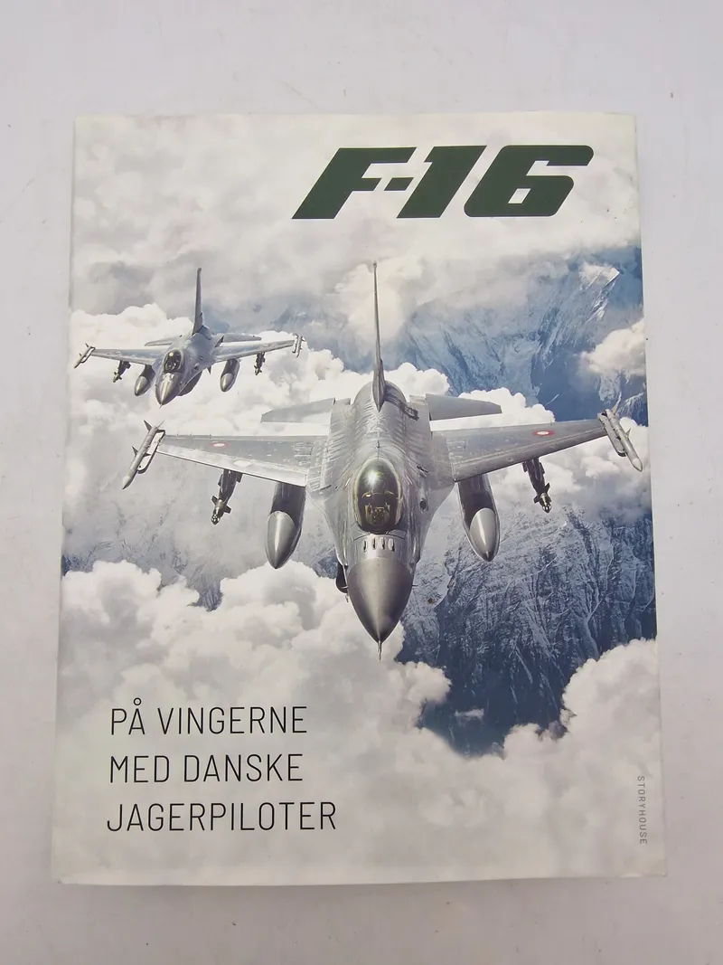 F-16 På vingerne med Danske jægerpiloter