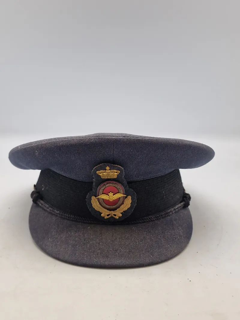 Original kasket for befalingsmændaf sergentklassen - flyvevåbenet