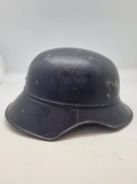 Original tysk Luftschütz hjelm - senere decal???
