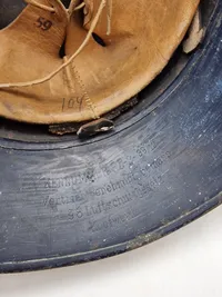 Original tysk Luftschütz hjelm - senere decal???